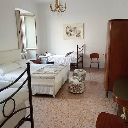 Bed & Breakfast Piazza Dei Leoni *