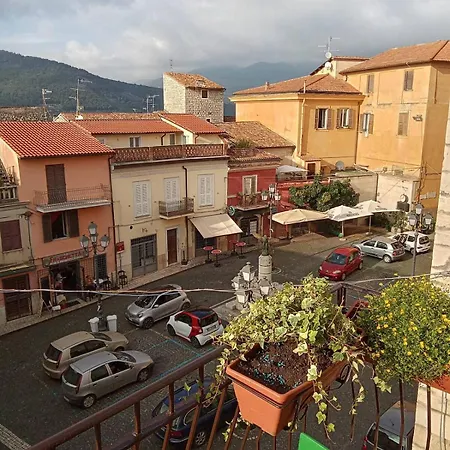 Piazza Dei Leoni Sezze