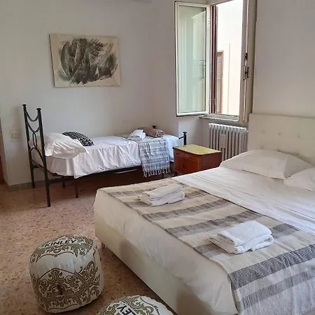 Piazza Dei Leoni Nocleg ze śniadaniem